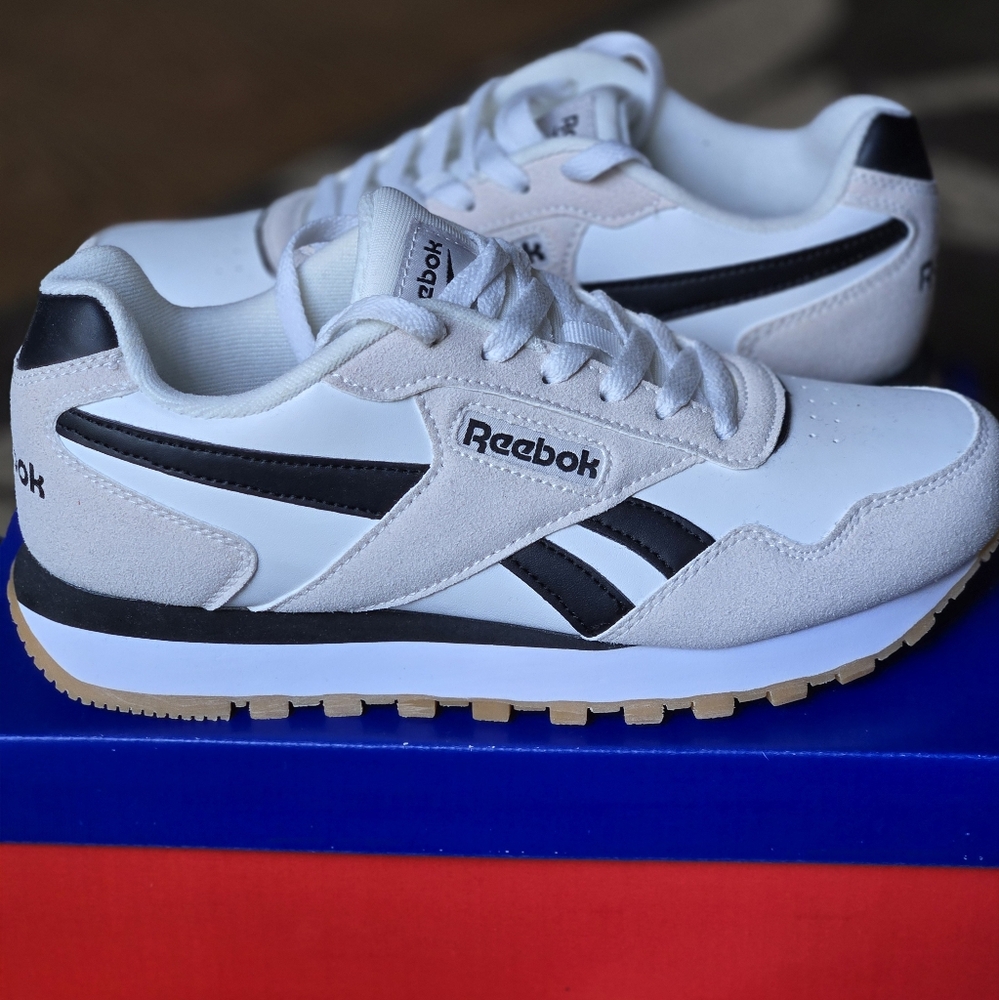 Womens Reebok running shoe size 8.5 white,black, pure grey